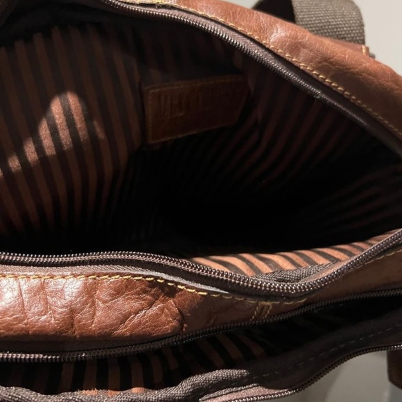 Jack George Voyager Convertible Crossbody/Backpack - Picture 3 of 4